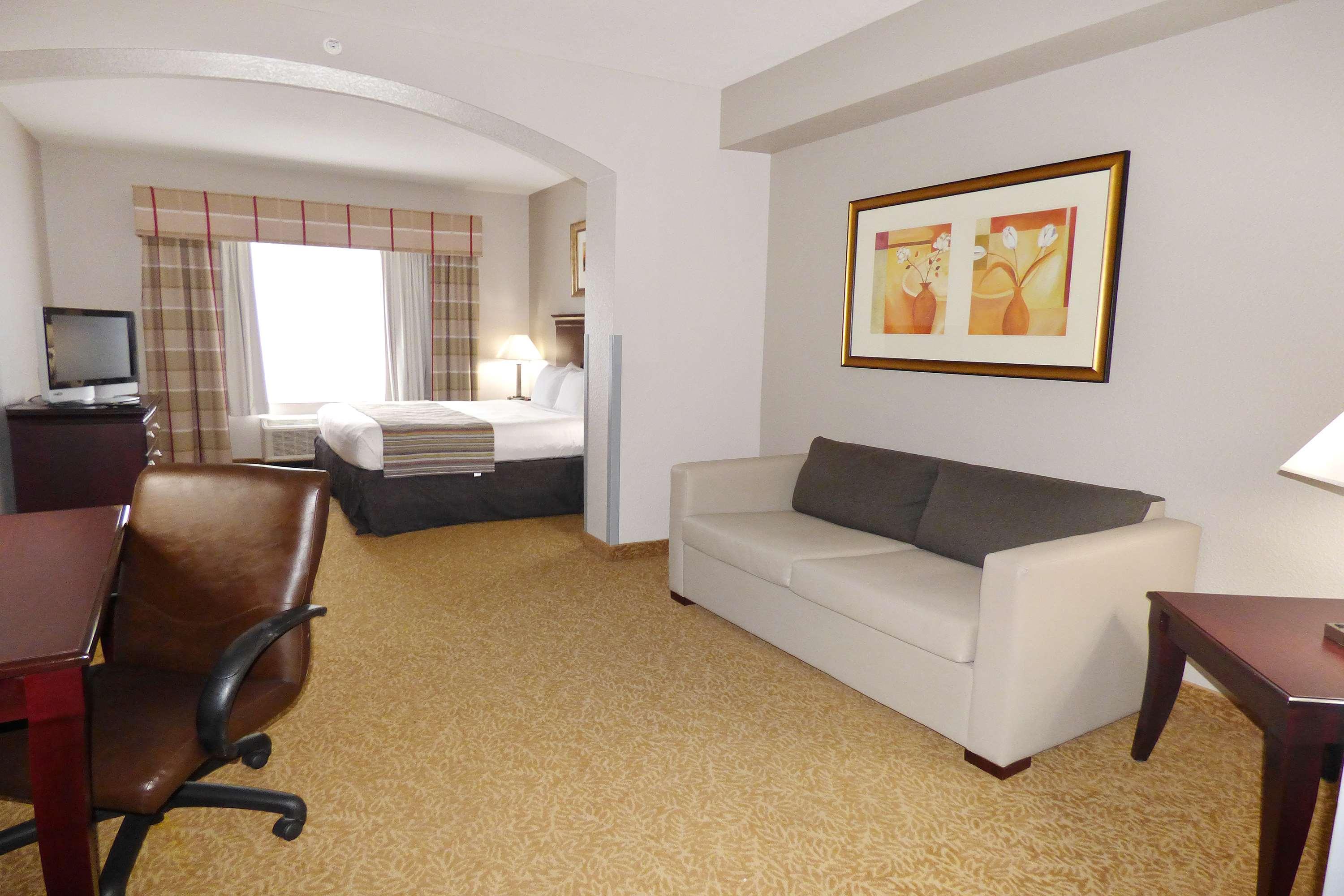 Country & By Radisson, Pensacola West, Fl Hotel