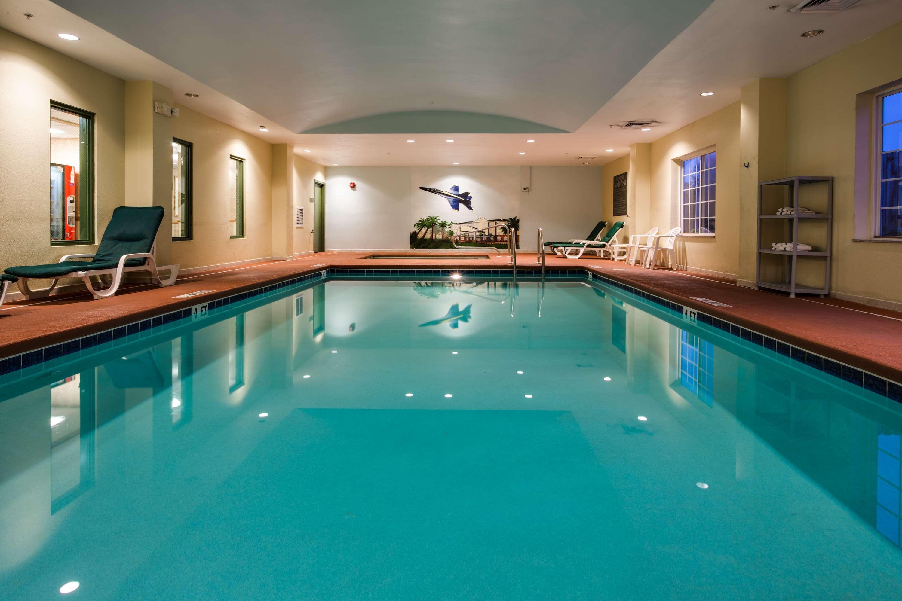 Country & By Radisson, Pensacola West, Fl Hotel Ferry Pass