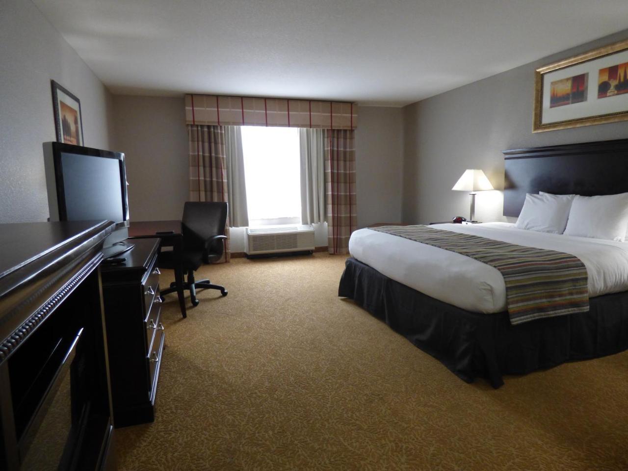 Country & By Radisson, Pensacola West, Fl Hotel Ferry Pass