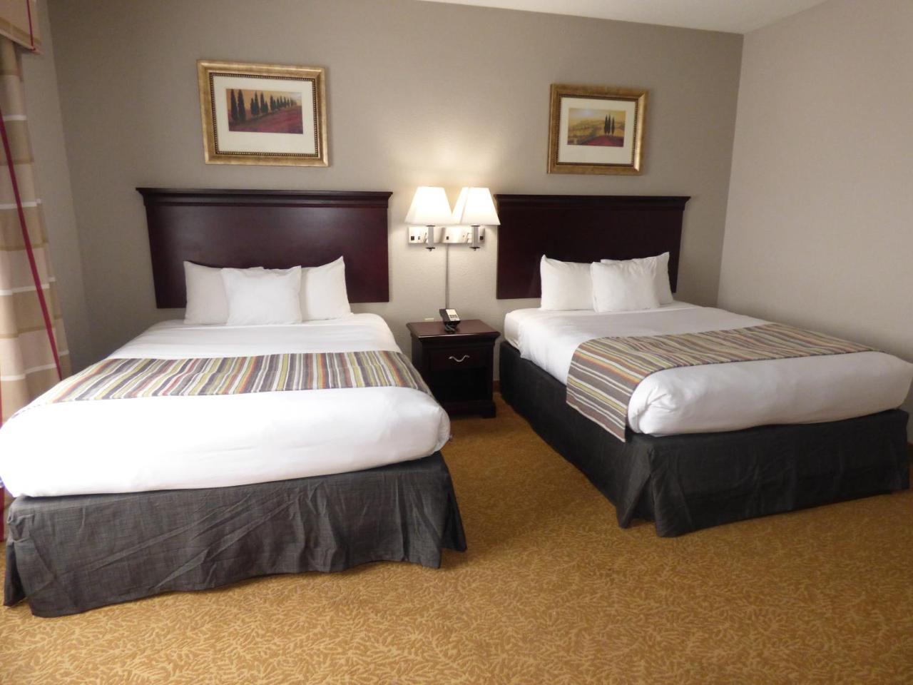 Hotel Country & By Radisson, West, Fl 3*